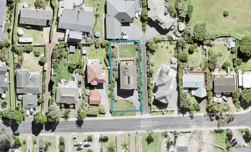 144 Pacific Parade, Army Bay, Whangaparaoa - Carousel 1