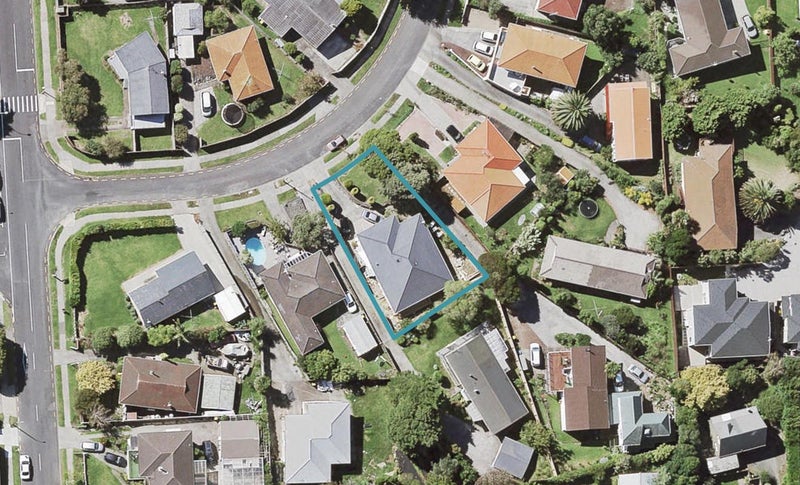 9 Ervine Place, Bucklands Beach, Auckland - Carousel 1