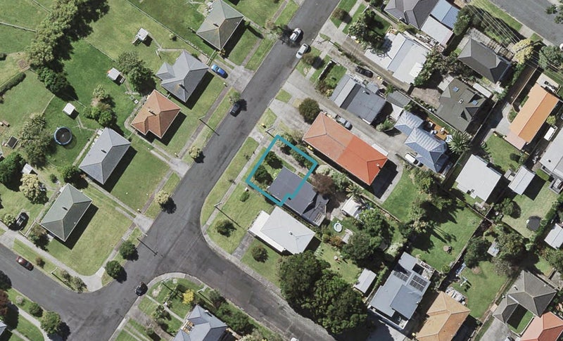 104A Eversleigh Road, Belmont, Auckland - Carousel 1