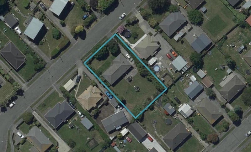 8 Dickson Crescent, Hornby, Christchurch - Carousel 1