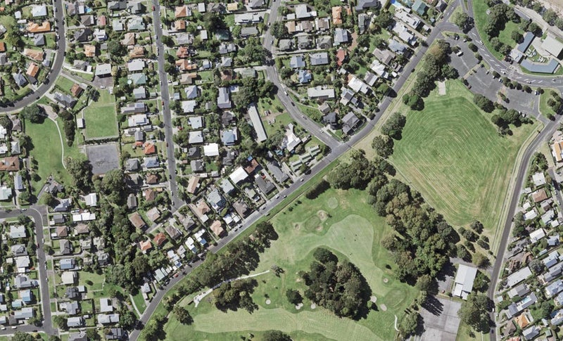 2/24 Seabreeze Road, Narrow Neck, Auckland - Carousel 1