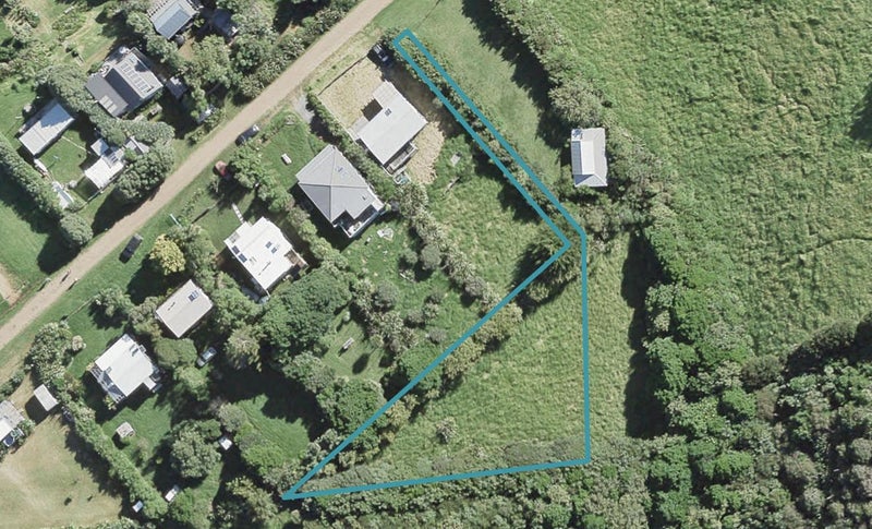 17 Woody Bay Road, Rakino Island, Auckland - Carousel 1