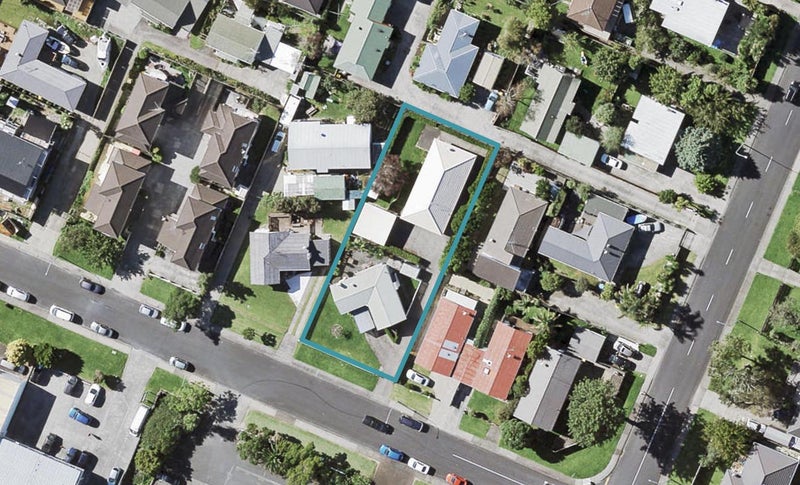 2/100 Elliot Street, Howick, Auckland - Carousel 1