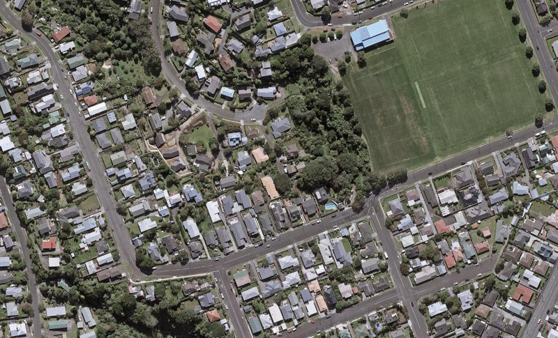30C Rossiter Crescent, Lynmouth, New Plymouth - Carousel 1