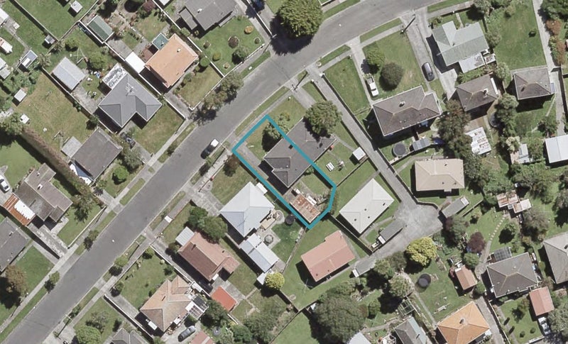 58 Compton Crescent, Taita, Lower Hutt - Carousel 1