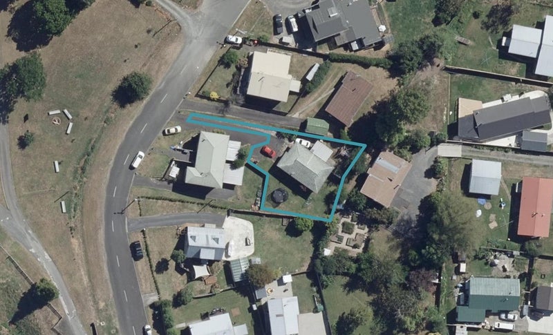 21B Deseret Road, Temple View, Hamilton - Carousel 1
