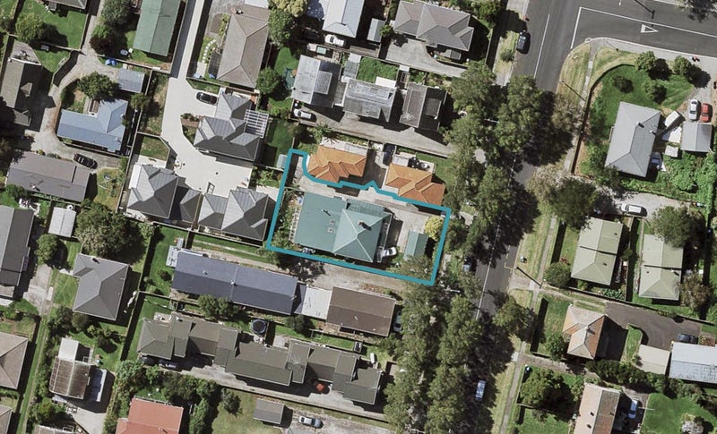 64 Pilkington Road, Panmure, Auckland - Carousel 1