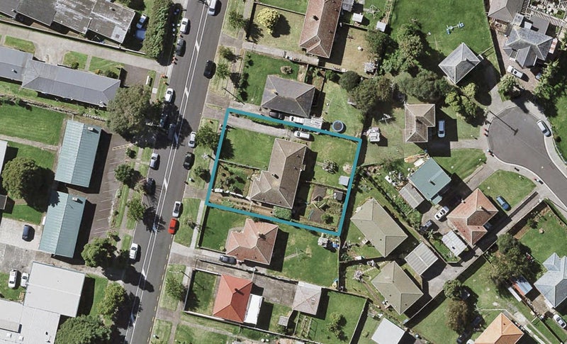 27 Pilkington Road, Panmure, Auckland - Carousel 1