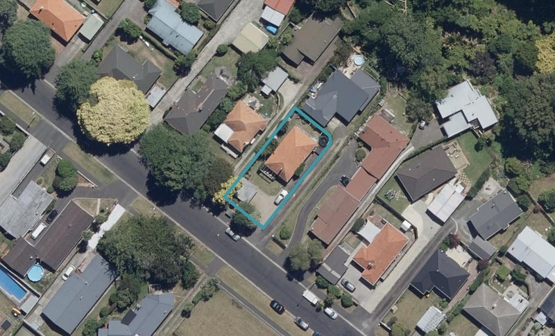 44 Casey Avenue, Fairfield, Hamilton - Carousel 1