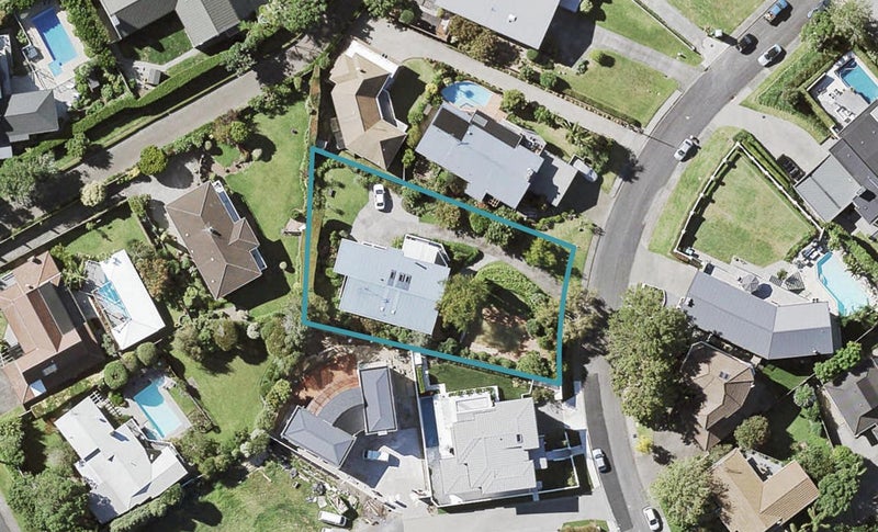 8 Burford Place, Mellons Bay, Auckland - Carousel 1