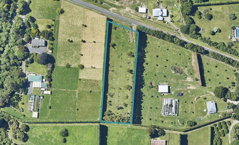 21 Merrick Road, Pyes Pa, Tauranga - Carousel 1