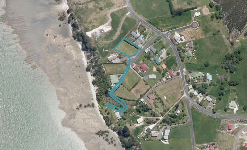 8 Kotare Crescent, Pahi, Paparoa - Carousel 1