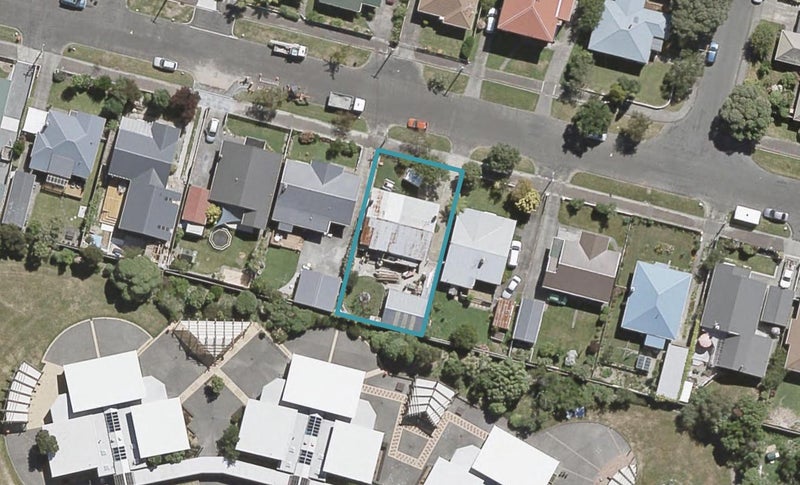 28 Hume Street, Alicetown, Lower Hutt - Carousel 1