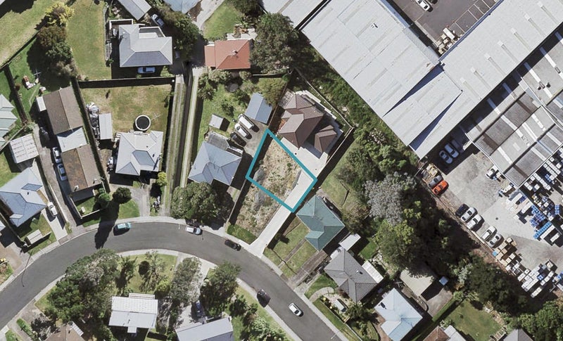 67B Bruce Road, Glenfield, Auckland - Carousel 1