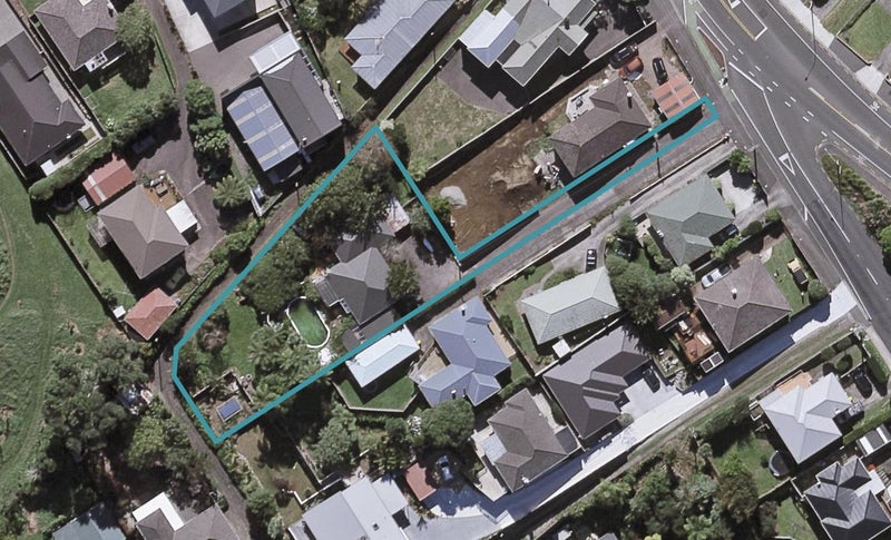 104A Mangorei Road, Merrilands, New Plymouth - Carousel 1