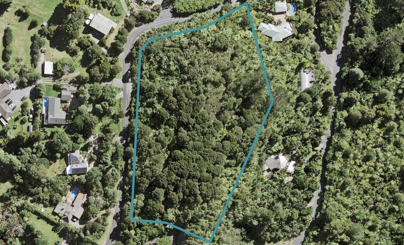 201 Carter Road, Oratia, Auckland - Carousel 1