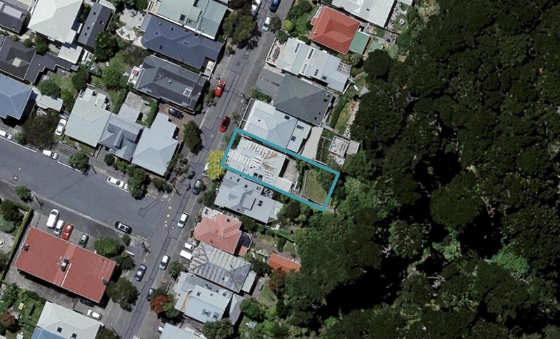 25 Scarborough Terrace, Mount Victoria, Wellington - Carousel 1
