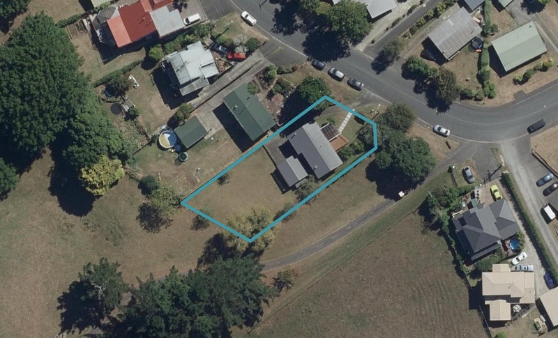 49 Gibson Road, Dinsdale, Hamilton - Carousel 1