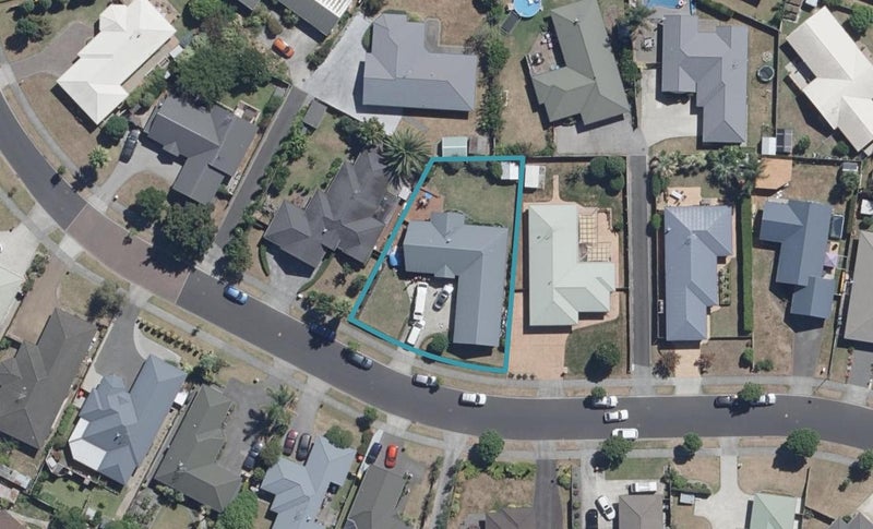 57 Waiwherowhero Drive, St Andrews, Hamilton - Carousel 1