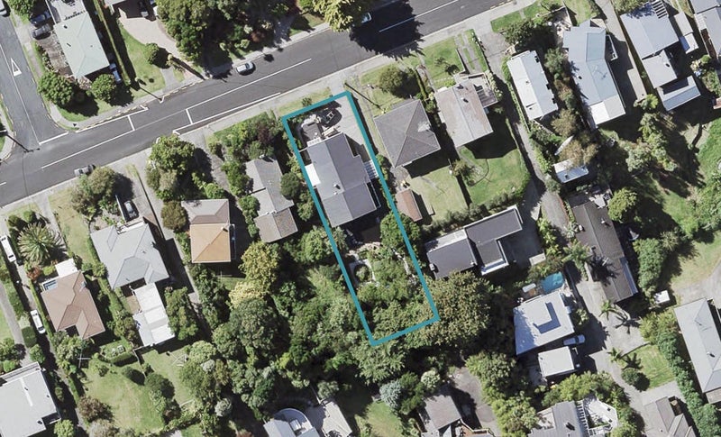 84 Matipo Road, Mairangi Bay, Auckland - Carousel 1