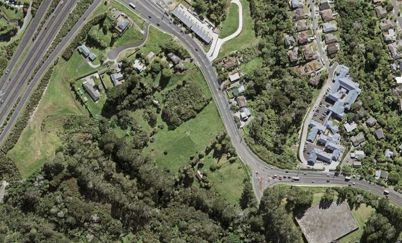 8 Haipara Close, Greenhithe, Auckland - Carousel 1