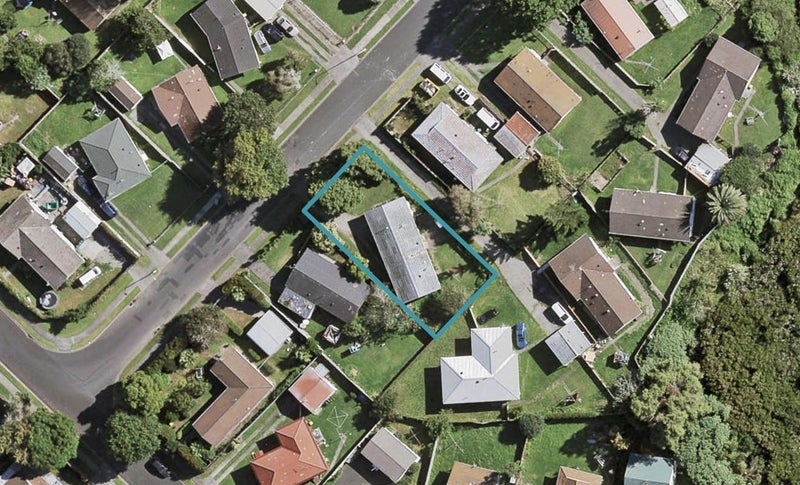 5 Verner Place, Conifer Grove, Takanini - Carousel 1