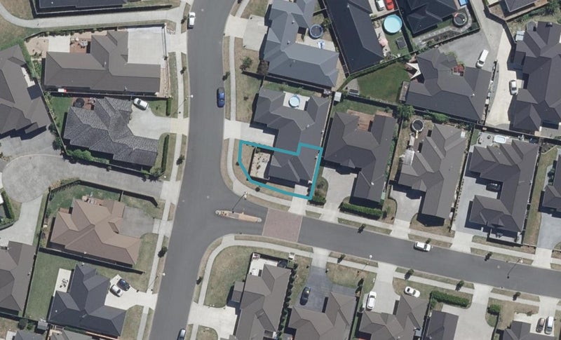 1 Sirius Crescent, Rototuna North, Hamilton - Carousel 1
