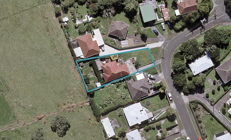 6 Havelock Place, Blagdon, New Plymouth - Carousel 1
