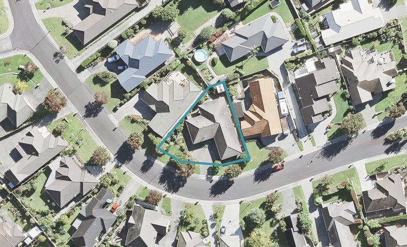 12 Ashmore Crescent, Warkworth, Warkworth - Carousel 1