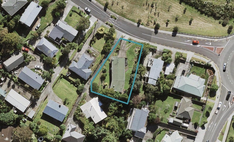 113 Hendry Avenue, Hillsborough, Auckland - Carousel 1