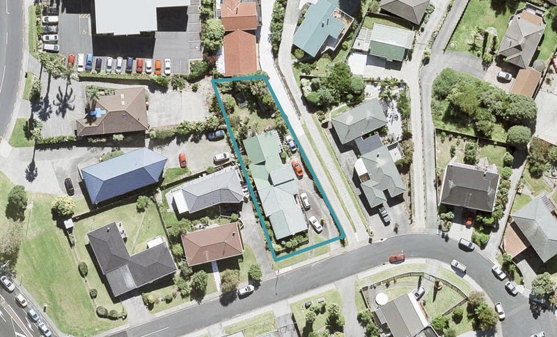 2/6 Tower Hill, Stanmore Bay, Whangaparaoa - Carousel 1