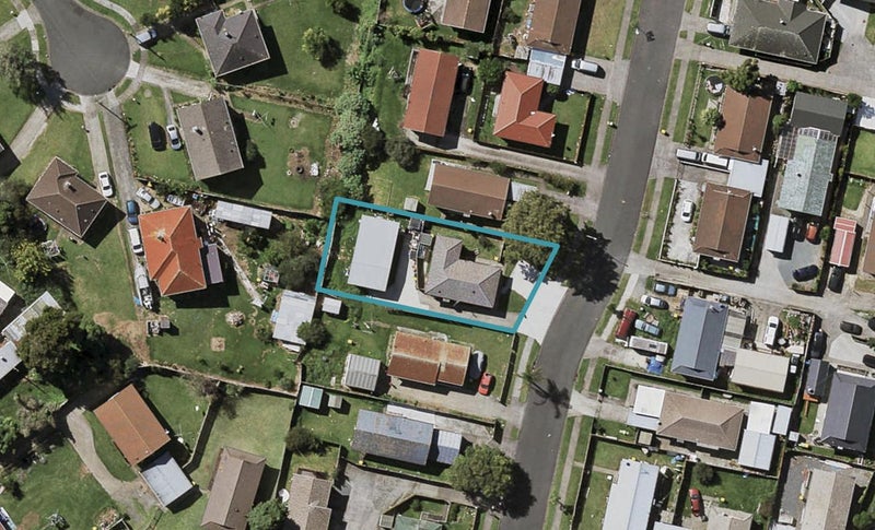 16 Coombe Avenue, Otara, Auckland - Carousel 1