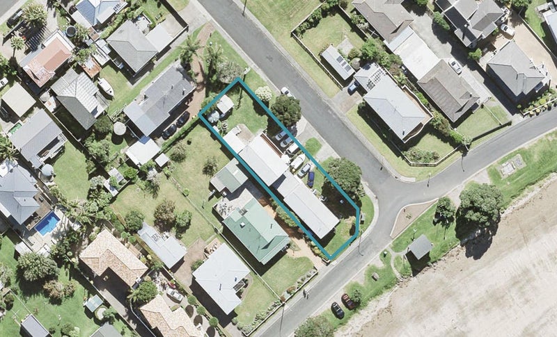 17 Arkles, ARKLES BAY, WHANGAPARAOA - Carousel 1