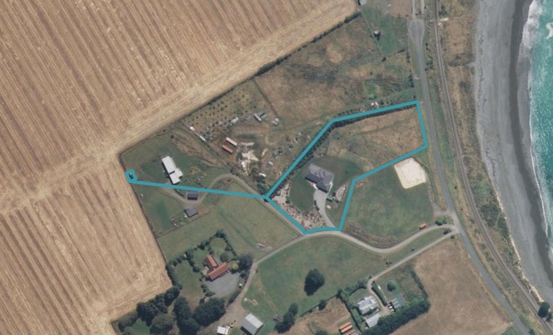 33 Parade, Scarborough, Timaru - Carousel 1