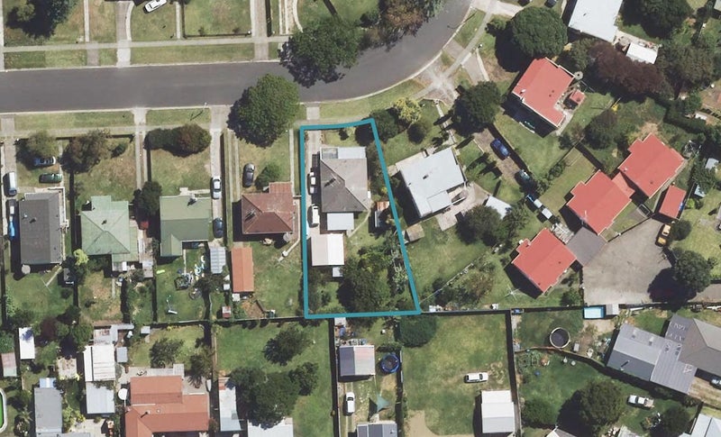 20 Centennial Crescent, Te Hapara, Gisborne - Carousel 1