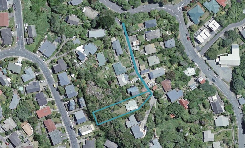 16 Terawhiti Terrace, Karori, Wellington - Carousel 1