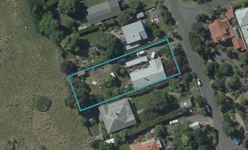 12 Matariki Street, Broad Bay, Dunedin - Carousel 1