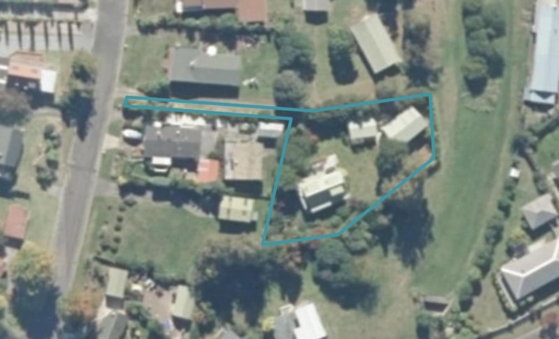 7 Angela Place, Kinloch, Taupō - Carousel 1