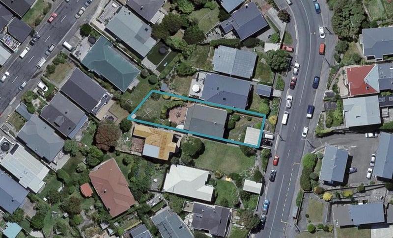 30 Arawa Road, Hataitai, Wellington - Carousel 1