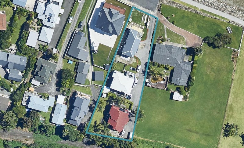 7C Beach Road, Otumoetai, Tauranga - Carousel 1