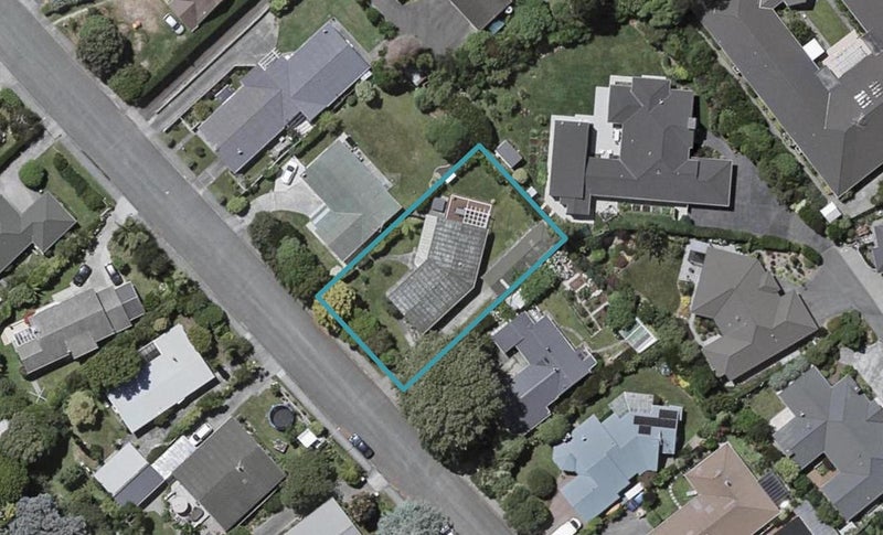 13 Rawene Street, Waikanae , Waikanae - Carousel 1