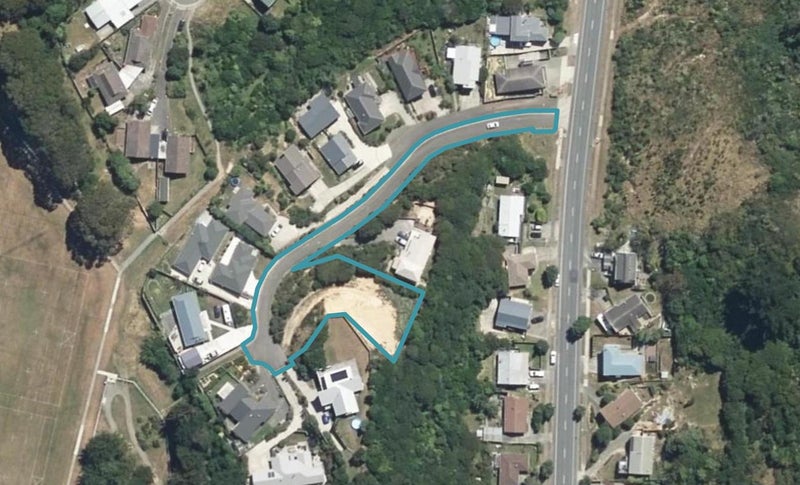 3 Abbey Way, Whitby, Porirua - Carousel 1
