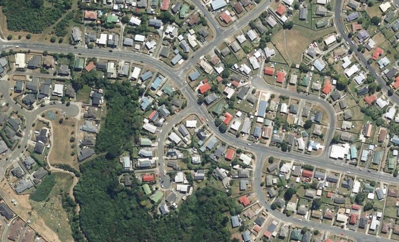 439 Warspite Avenue, Ascot Park, Porirua - Carousel 1
