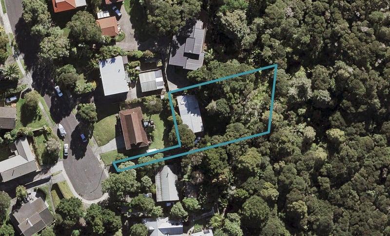 46 Hiwihau Place, Glenfield, Auckland - Carousel 1