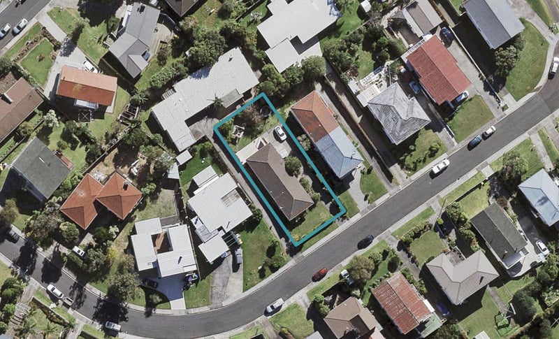 12 Marcel Place, Glenfield, Auckland - Carousel 1