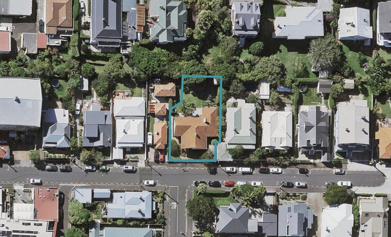 9 Rattray Street, Devonport, Auckland - Carousel 1