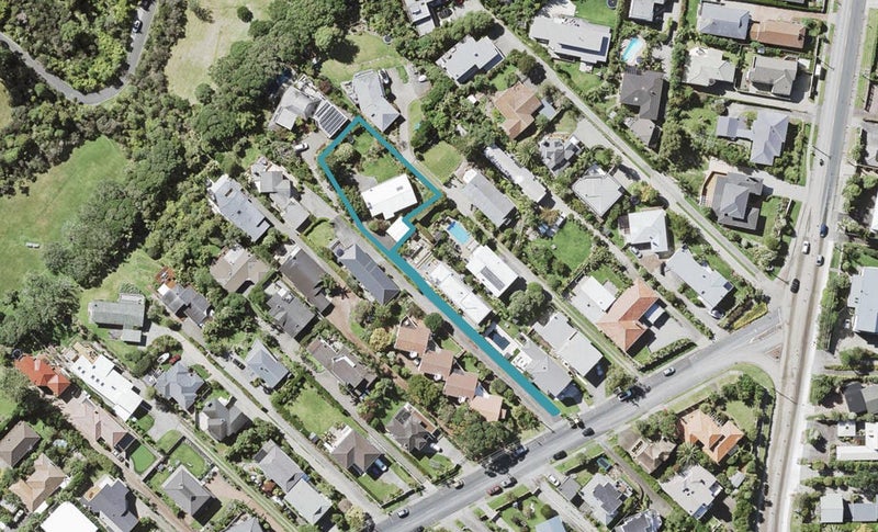146 Aberdeen Road, Campbells Bay, Auckland - Carousel 1