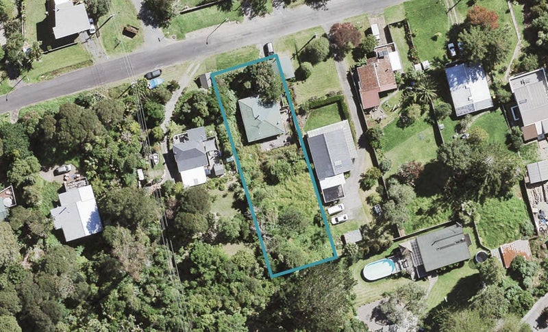 19 Western Road, Laingholm, Auckland - Carousel 1