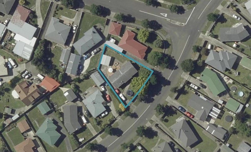17 Rhodes Drive, Kelvin Grove, Palmerston North - Carousel 1