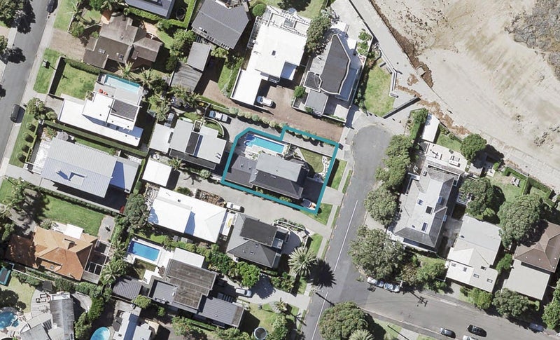 24 Tiri Road, Milford, Auckland - Carousel 1